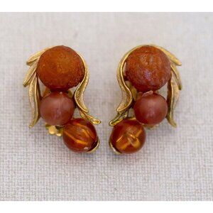 Vintage Red Beads Gold Tone Clip On Earrings - K1